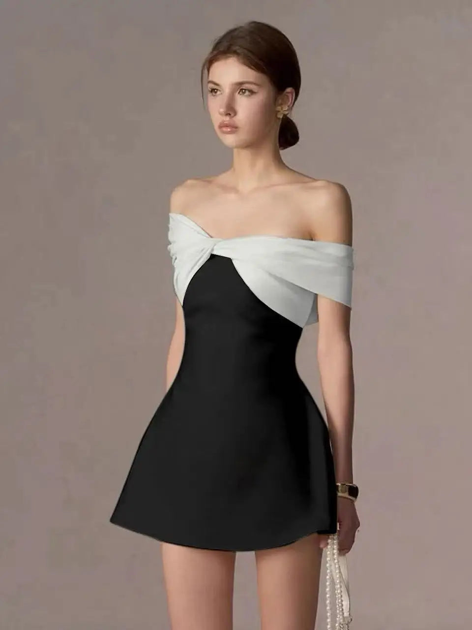 Brand Customization Formal Fashion Lady Style Off-shoulder Embroidered Lace Women's Slimming A-line Mini Evening Party Dress