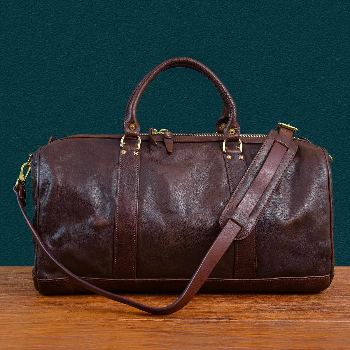 PNDME fashion designers handmade genuine leather men's large-capacity travel bags outdoor fitness cow leather storage handbag