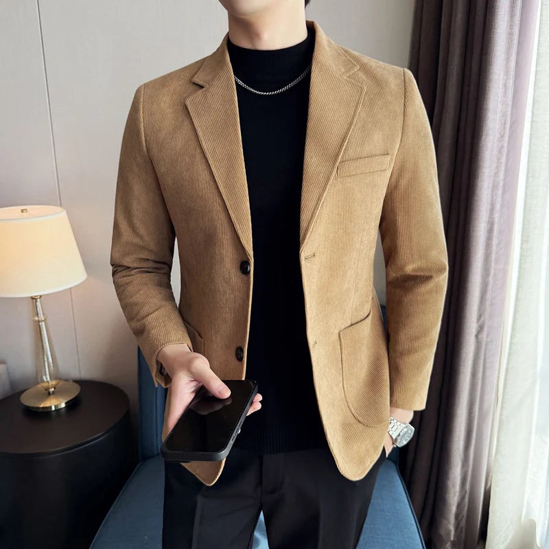 Corduroy suits are high-end, fashionable, cool and versatile. They are suitable for casual banquets, shopping, traveling, autumn