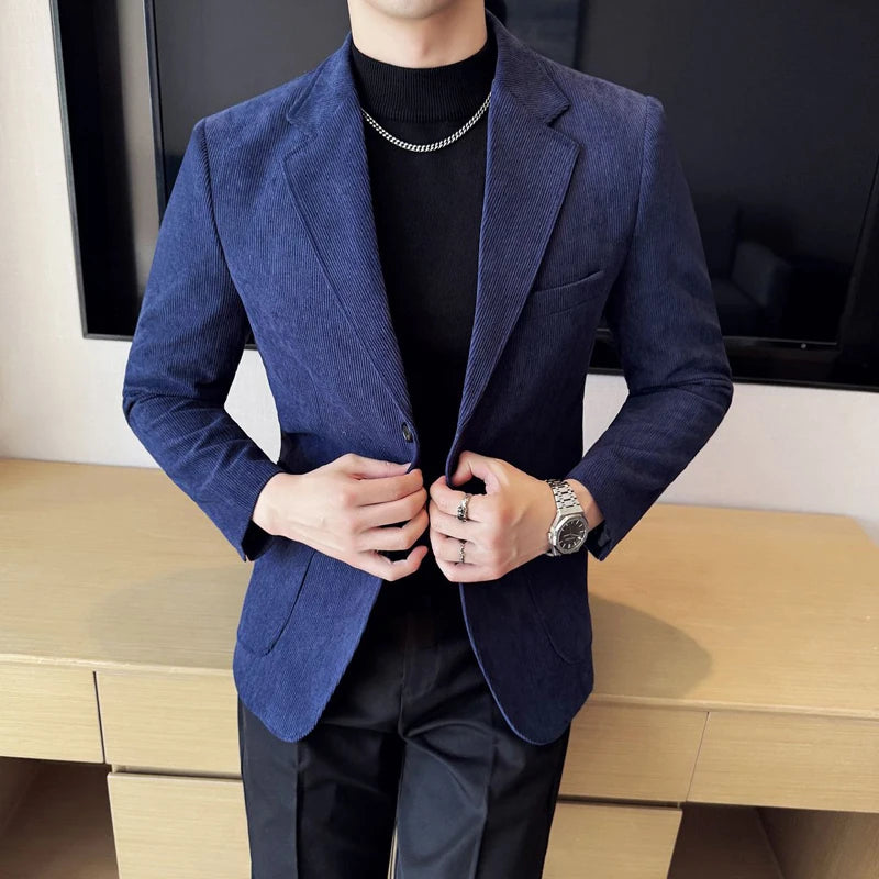 Corduroy suits are high-end, fashionable, cool and versatile. They are suitable for casual banquets, shopping, traveling, autumn