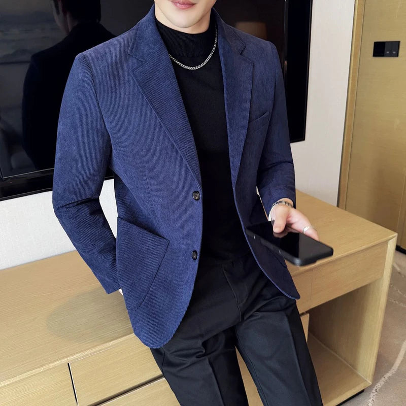 Corduroy suits are high-end, fashionable, cool and versatile. They are suitable for casual banquets, shopping, traveling, autumn