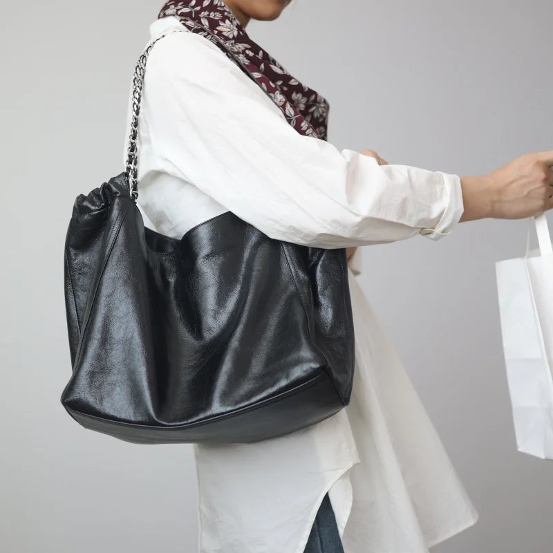 Women's Genuine Leather Large Capacity Tote For 2024 Winter Luxury Designer Chain Shoulder Bags Suitable For Working Traveling